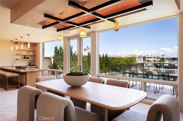 12 Harbor Island, Newport Beach, CA 92660