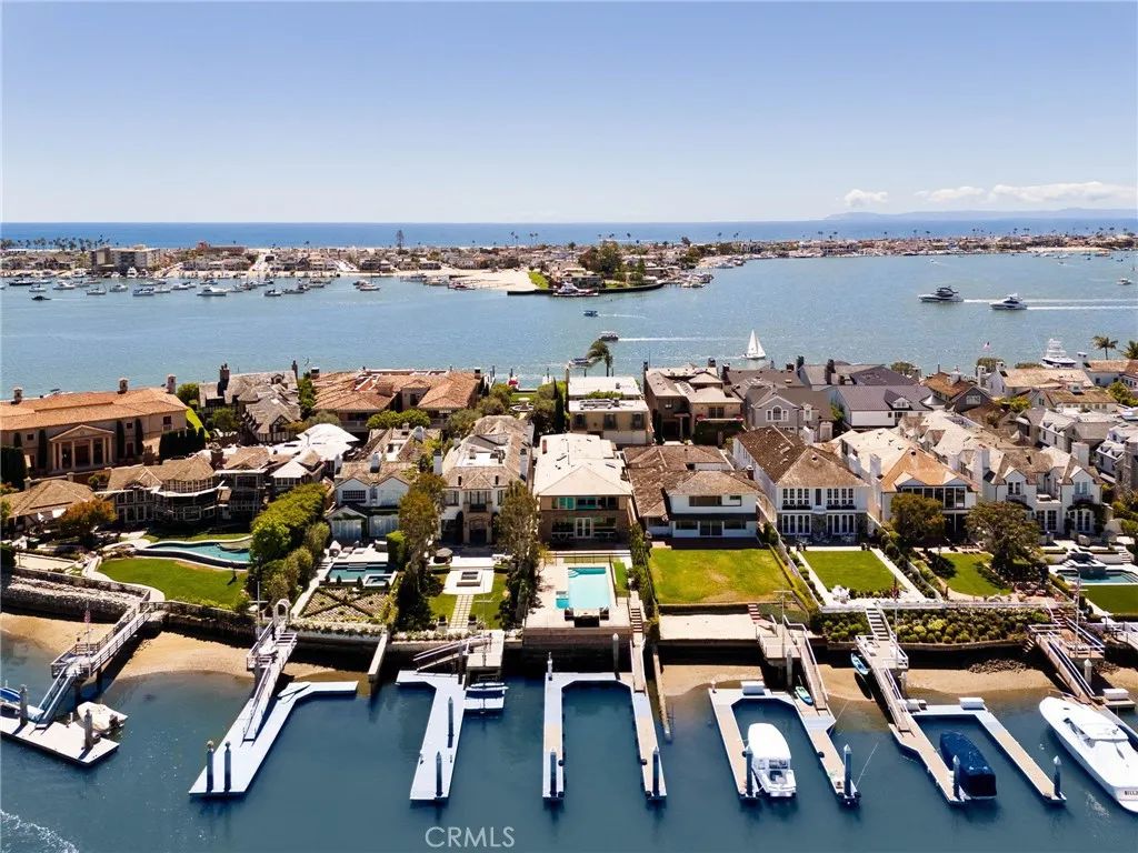 12 Harbor Island, Newport Beach, CA 92660