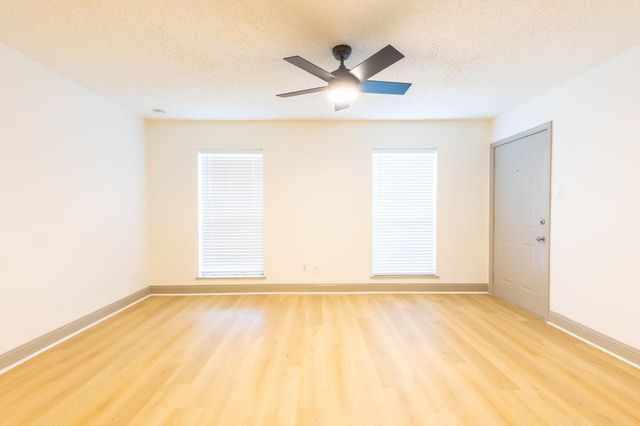 11603 Chimney Rock Road 4, Houston, TX 77035