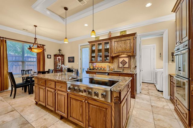 4812 Park Vista Boulevard, Sherman, TX 75090