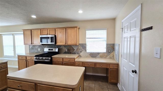 2014 Pinecreek Pass Lane, Katy, TX 77449