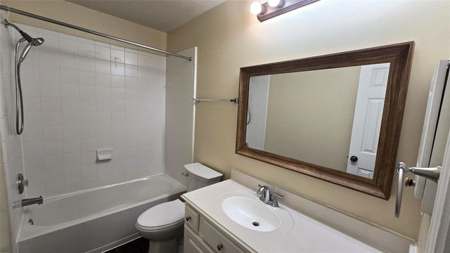 2014 Pinecreek Pass Lane, Katy, TX 77449