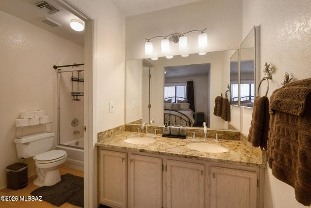 10407 N Fair Desert Drive, Oro Valley, AZ 85737