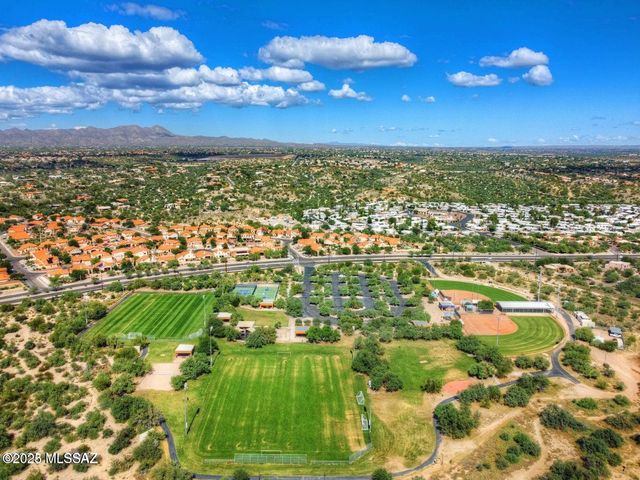 10407 N Fair Desert Drive, Oro Valley, AZ 85737