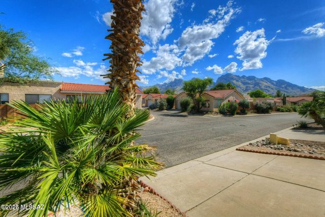 10407 N Fair Desert Drive, Oro Valley, AZ 85737