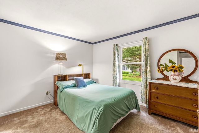 1840 Saint Michaels Court, South Bend, IN 46614