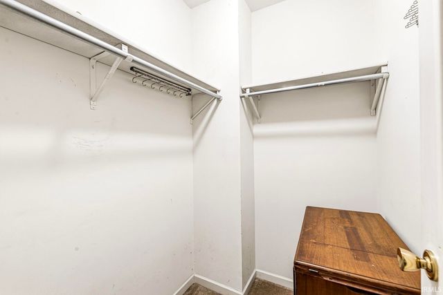 1840 Saint Michaels Court, South Bend, IN 46614