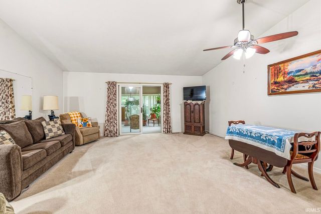 1840 Saint Michaels Court, South Bend, IN 46614