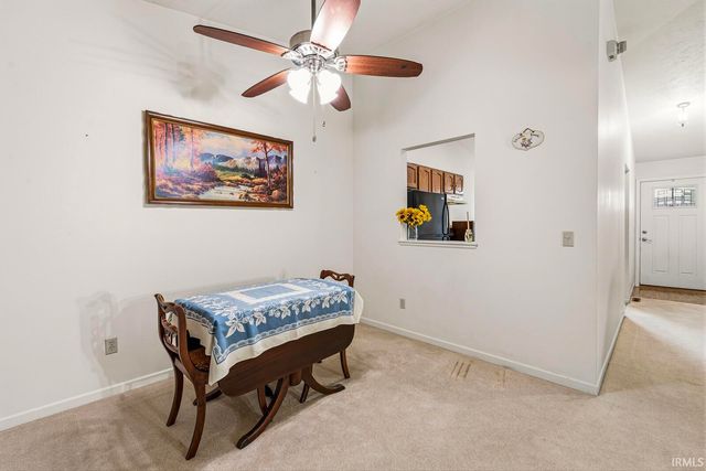 1840 Saint Michaels Court, South Bend, IN 46614