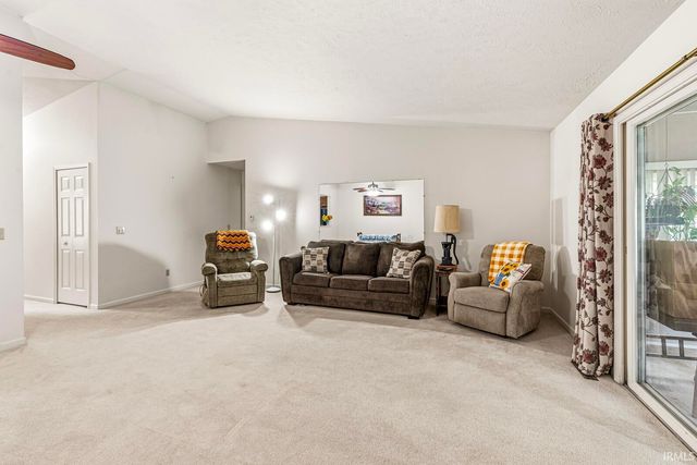 1840 Saint Michaels Court, South Bend, IN 46614