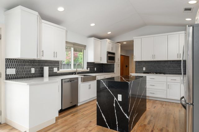5710 Forest Lane, Dallas, TX 75230