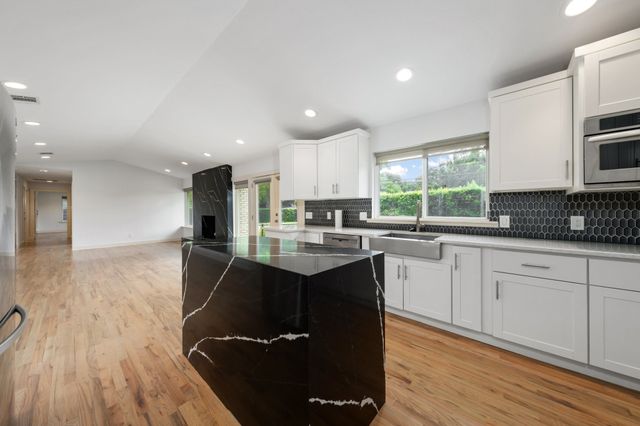 5710 Forest Lane, Dallas, TX 75230