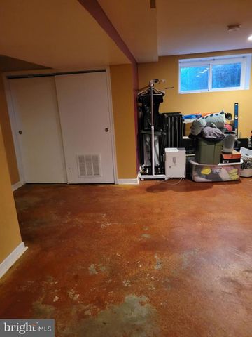 3913 TRITON CT, Temple Hills, MD 20748