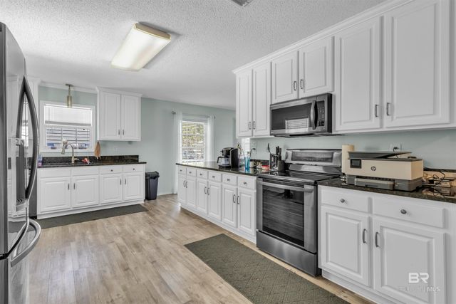 2067 Club House Drive, Lillian, AL 36549