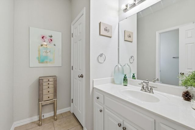 1805 Spinnaker Lane, Azle, TX 76020