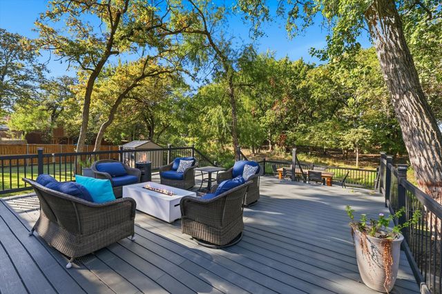 1805 Spinnaker Lane, Azle, TX 76020