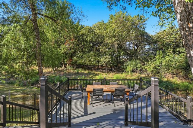 1805 Spinnaker Lane, Azle, TX 76020