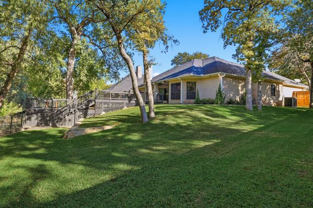 1805 Spinnaker Lane, Azle, TX 76020