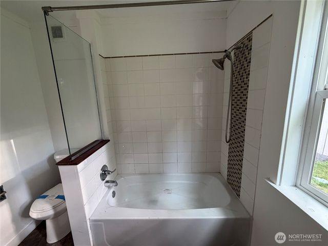 8595 Golden Valley Drive, Maple Falls, WA 98266