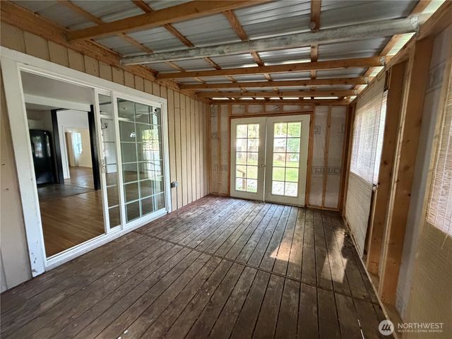 8595 Golden Valley Drive, Maple Falls, WA 98266
