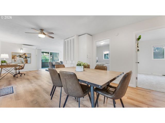 6737 Sw 30TH Ave B, Portland, OR 97219