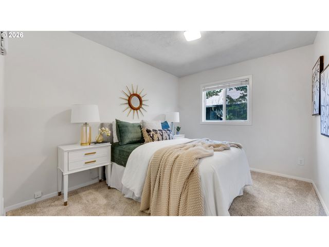 6737 Sw 30TH Ave B, Portland, OR 97219