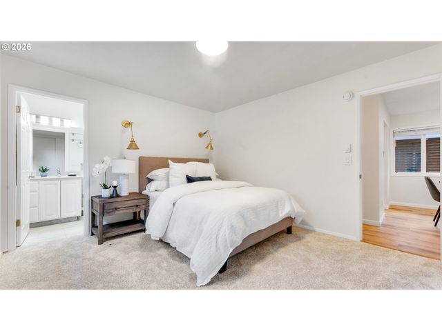 6737 Sw 30TH Ave B, Portland, OR 97219
