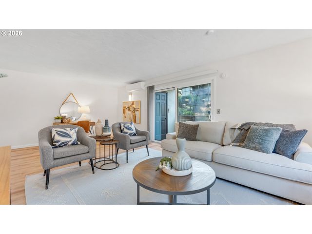 6737 Sw 30TH Ave B, Portland, OR 97219