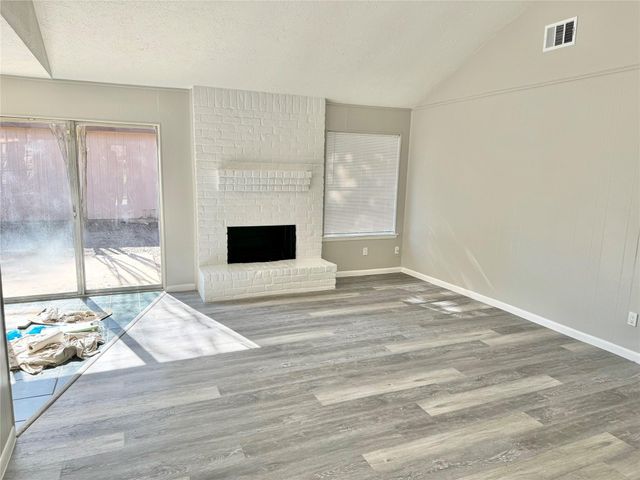 9911 Landry Boulevard, Houston, TX 77070