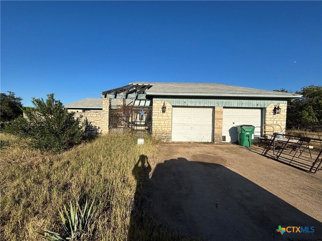 946 County Road 4818, Kempner, TX 76539