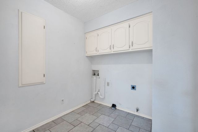 1710 Williamsburg Circle, Ennis, TX 75119