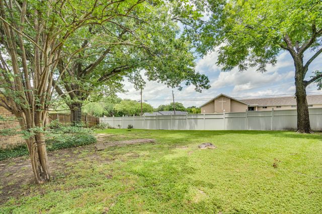 1710 Williamsburg Circle, Ennis, TX 75119