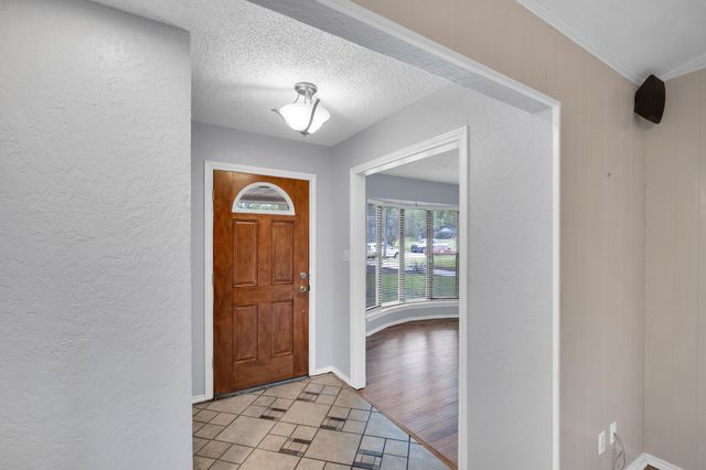 1710 Williamsburg Circle, Ennis, TX 75119