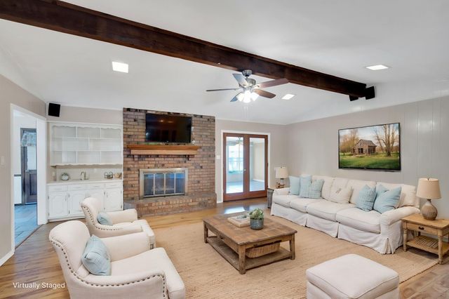 1710 Williamsburg Circle, Ennis, TX 75119