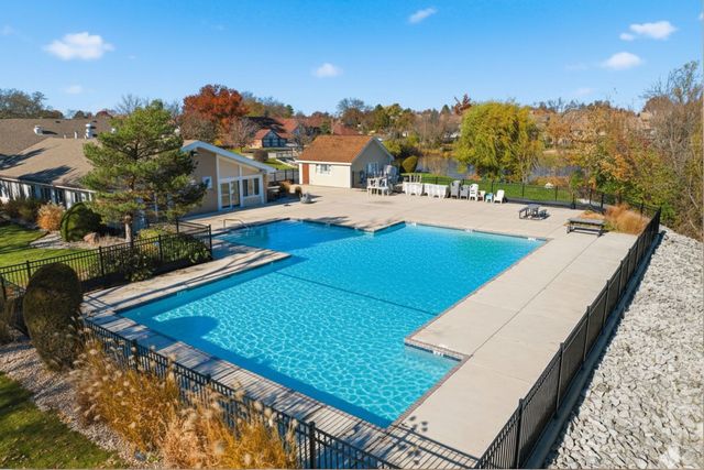 15700 86th Avenue 104, Orland Park, IL 60462