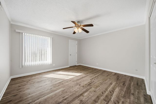 15700 86th Avenue 104, Orland Park, IL 60462