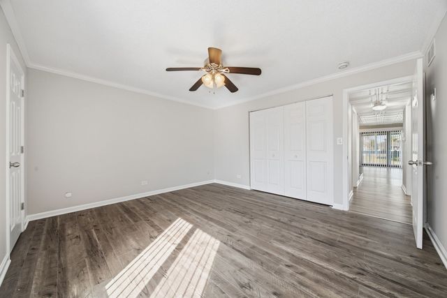 15700 86th Avenue 104, Orland Park, IL 60462