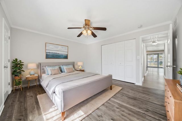 15700 86th Avenue 104, Orland Park, IL 60462