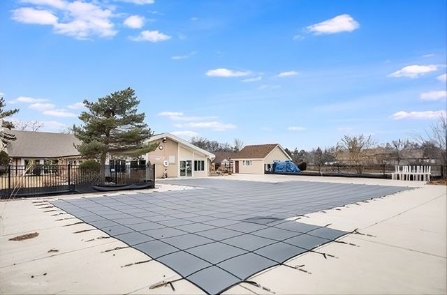 15700 86th Avenue 104, Orland Park, IL 60462