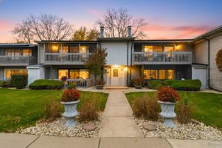 15700 86th Avenue 104, Orland Park, IL 60462