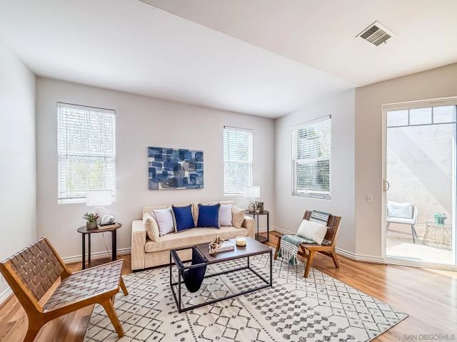1145 Hornblend, San Diego, CA 92109