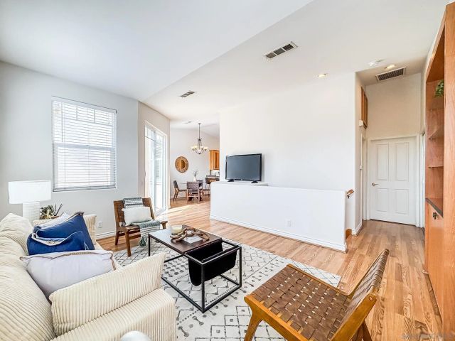 1145 Hornblend, San Diego, CA 92109