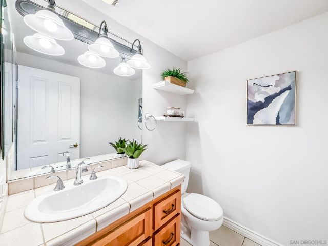 1145 Hornblend, San Diego, CA 92109