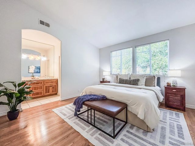 1145 Hornblend, San Diego, CA 92109