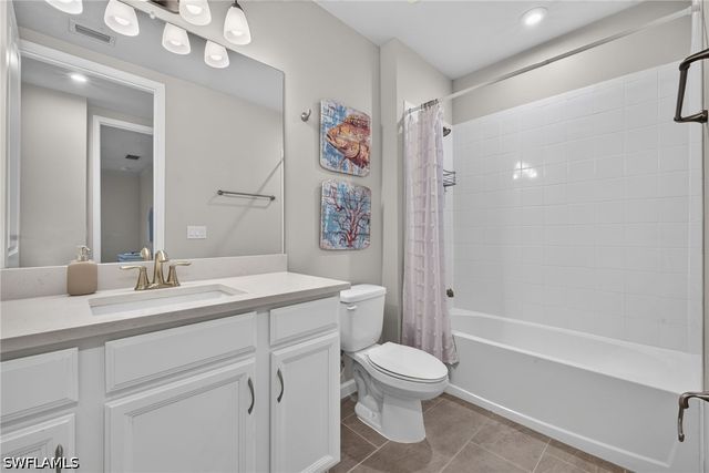 4676 Arboretum CIR 102, Naples, FL 34112