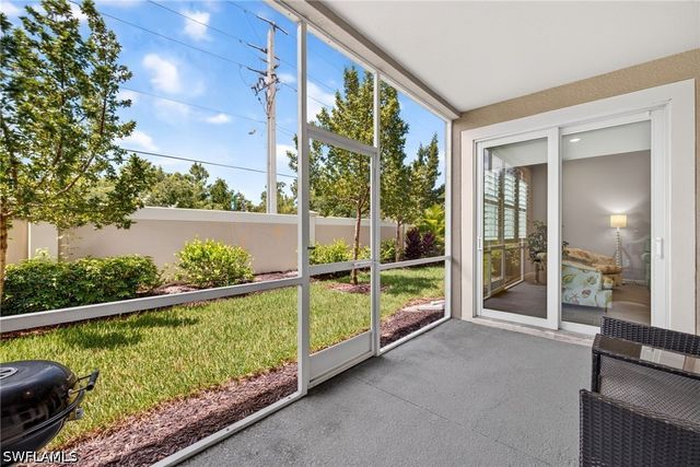 4676 Arboretum CIR 102, Naples, FL 34112