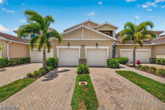 4676 Arboretum CIR 102, Naples, FL 34112