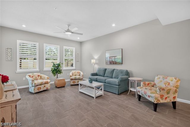 4676 Arboretum CIR 102, Naples, FL 34112