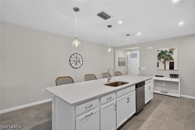 4676 Arboretum CIR 102, Naples, FL 34112