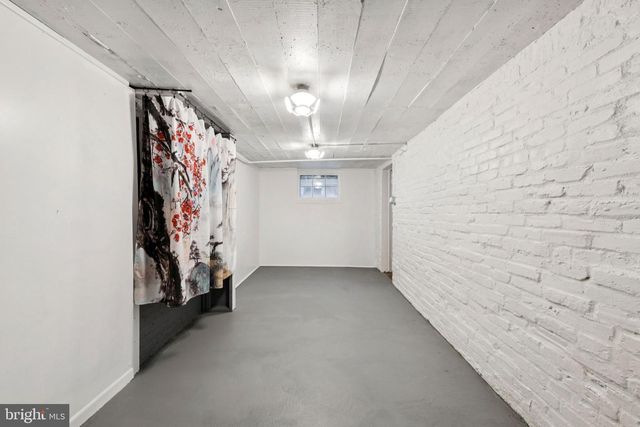 1350 SOMERSET PL NW, Washington, DC 20011